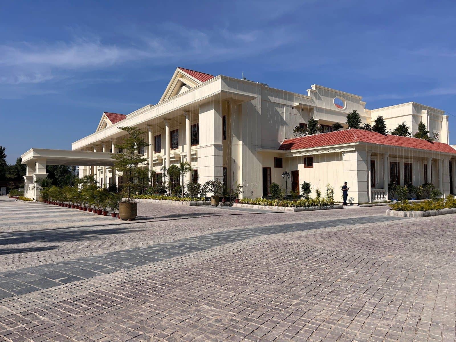 Assam Luxury Resort: Modern Comfort, Spacious - Kaziranga photo 5