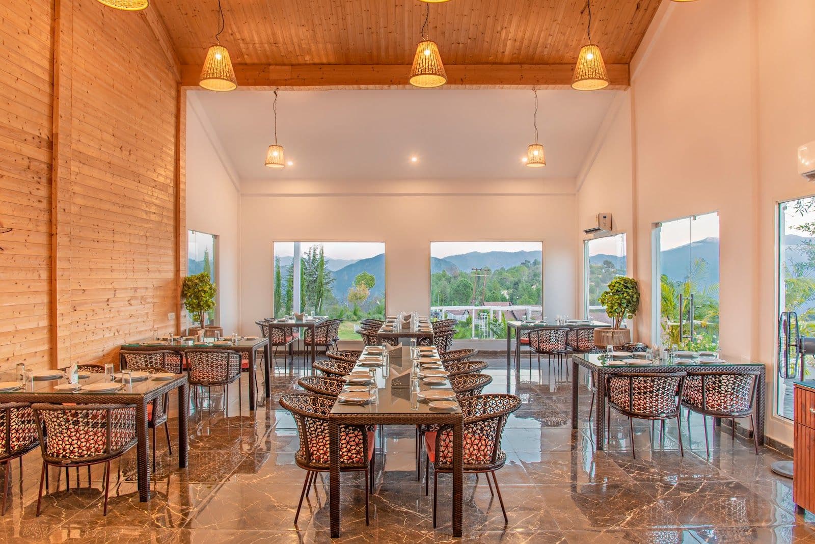 Mountain View Homestay w/ Pool & Bonfire, HP in Chail, HP 8