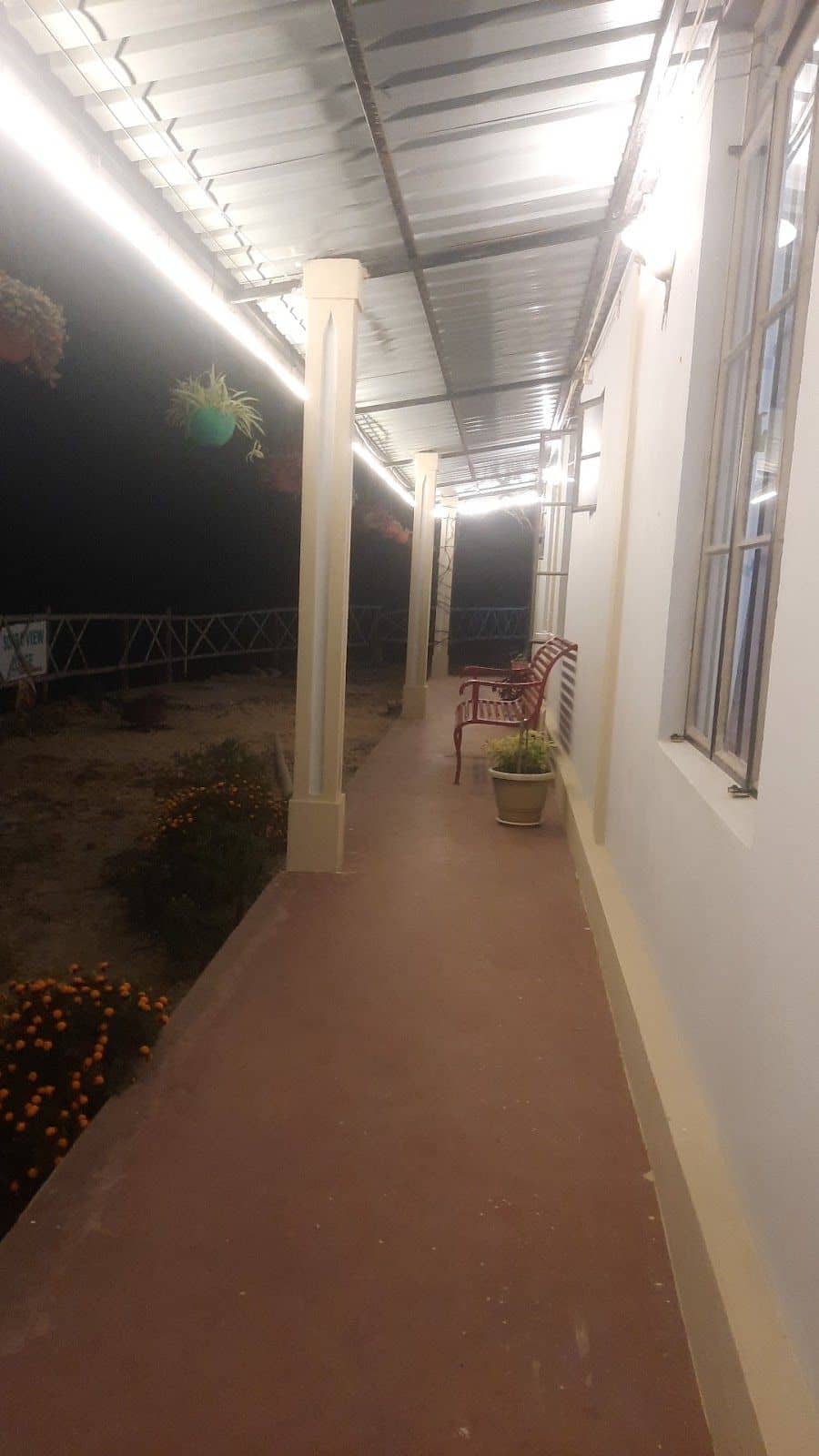 Stunning Views Homestay: Balcony Sunrises - Cherrapunji photo 5