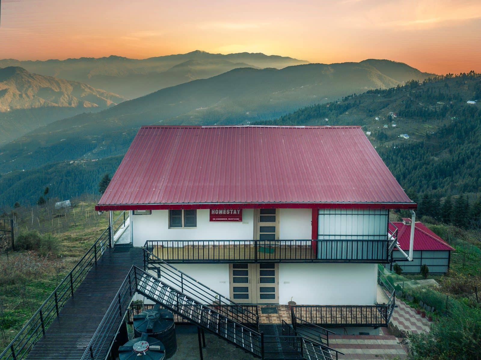 Mountain View Homestay w/ Home Meals, HP - Himachal Pradesh