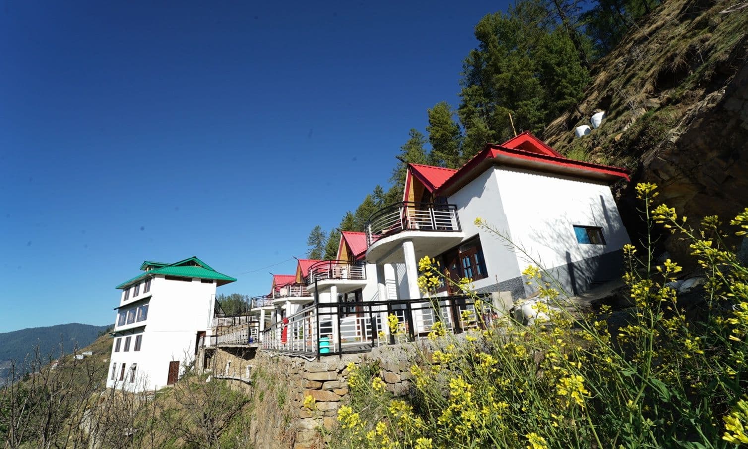 Duplex Cottages w/ Valley Views & Meals, HP in Narkanda, HP 1