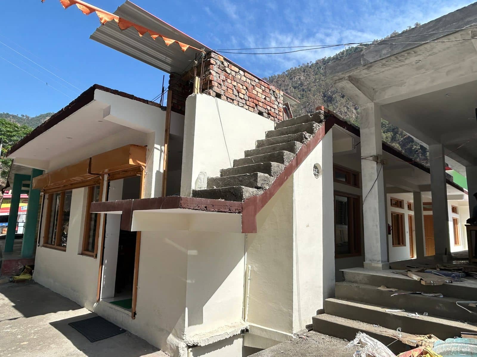 Homestay w/ Home Meals & Views, Uttarakhand - Uttarkashi, Uttarakhand