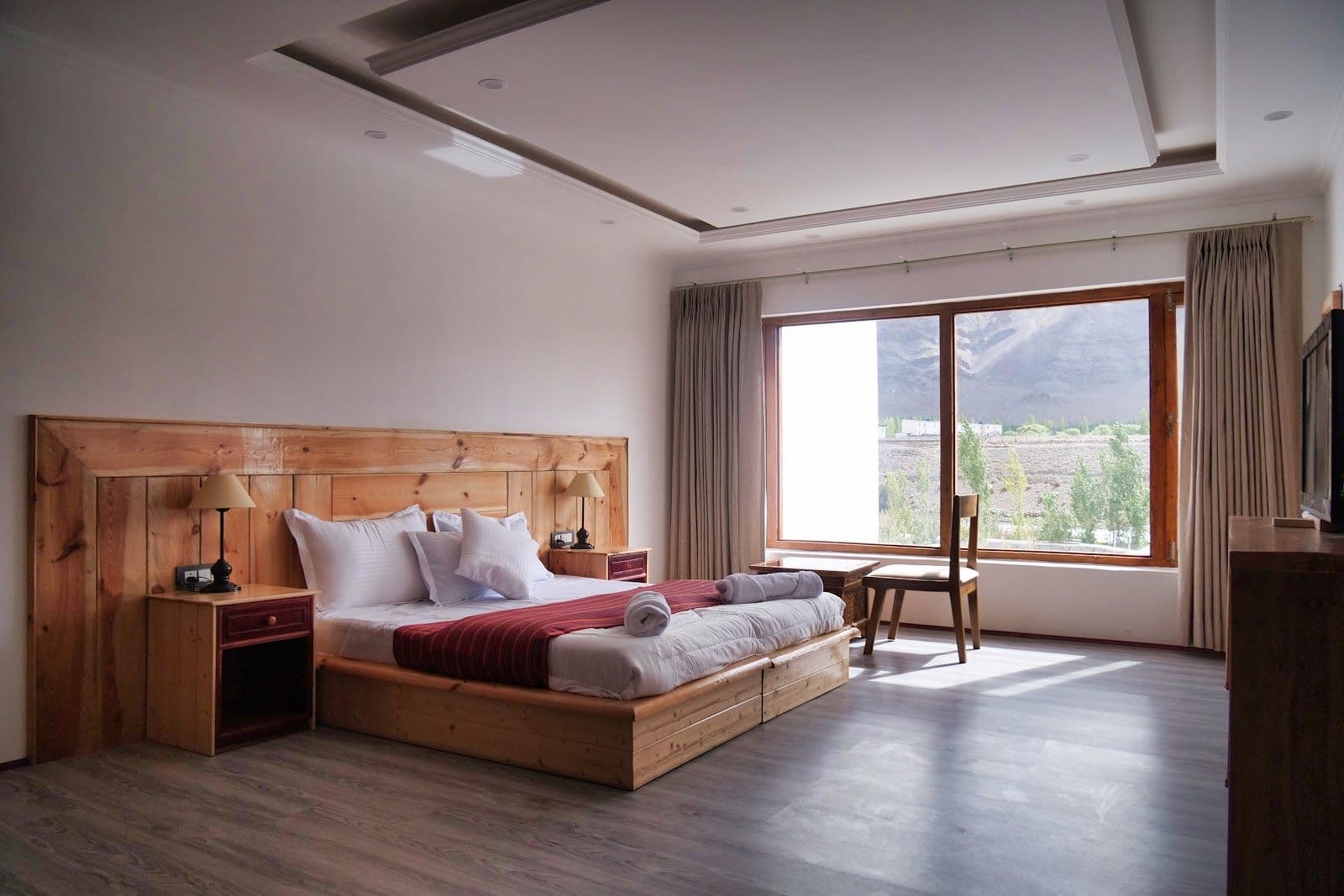 Mountain Homestay w/ Home Meals & Views, Ladakh in Thiksey, Ladakh 2