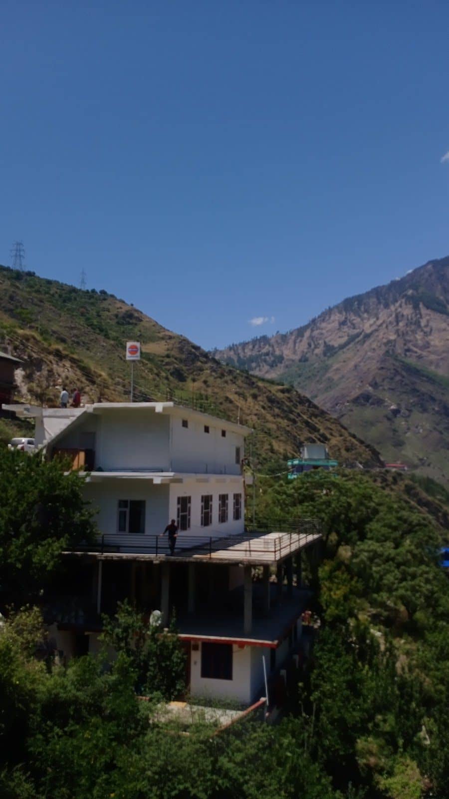 Peak View Homestay w/ Parking, HP - Saki Charang, HP