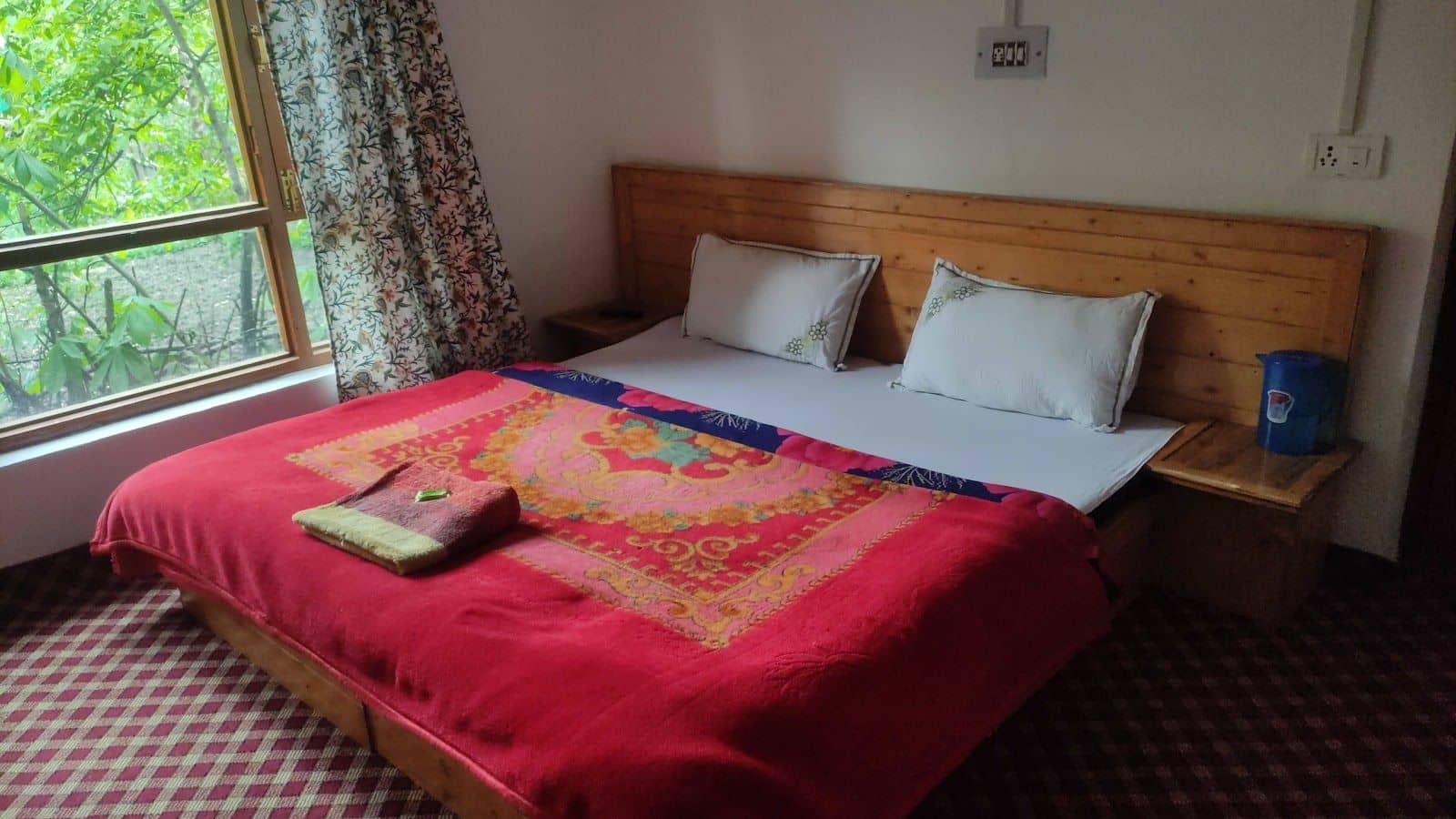 Family Homestay w/ Local History & Meals, J&K - Jammu and Kashmir, Pahalgam photo 5