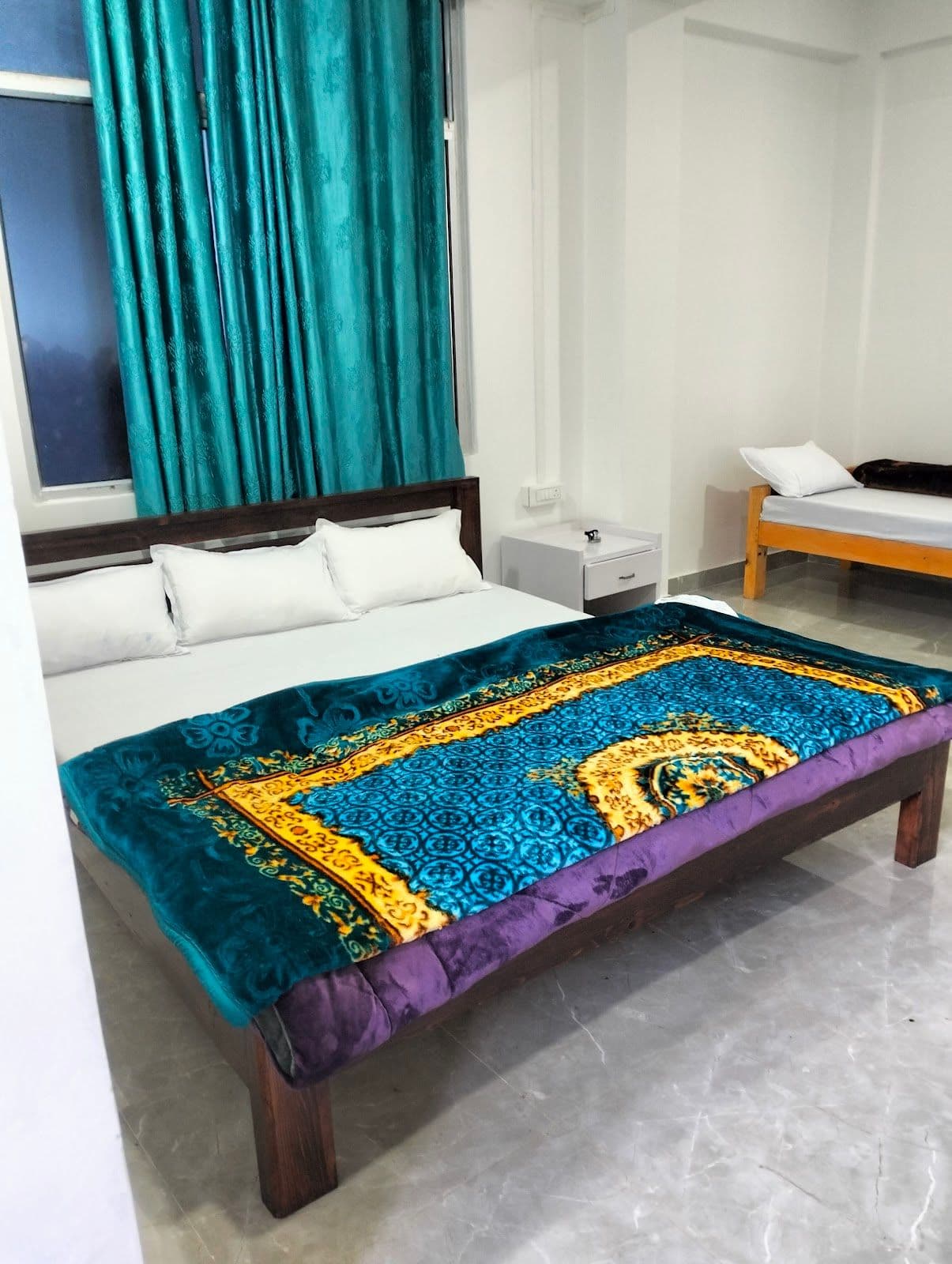 Family Homestay w/ Home Meals & Views, Arunachal in Tawang, Arunachal Pradesh 8