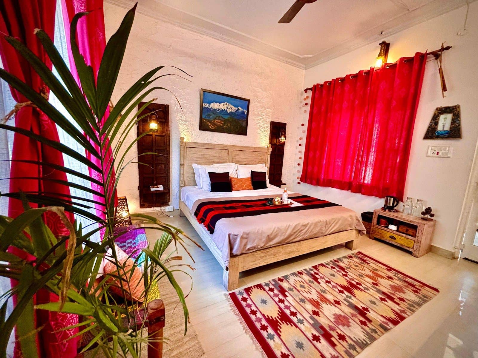 Balcony Views Homestay w/ Café, HP - Bir, HP photo 3