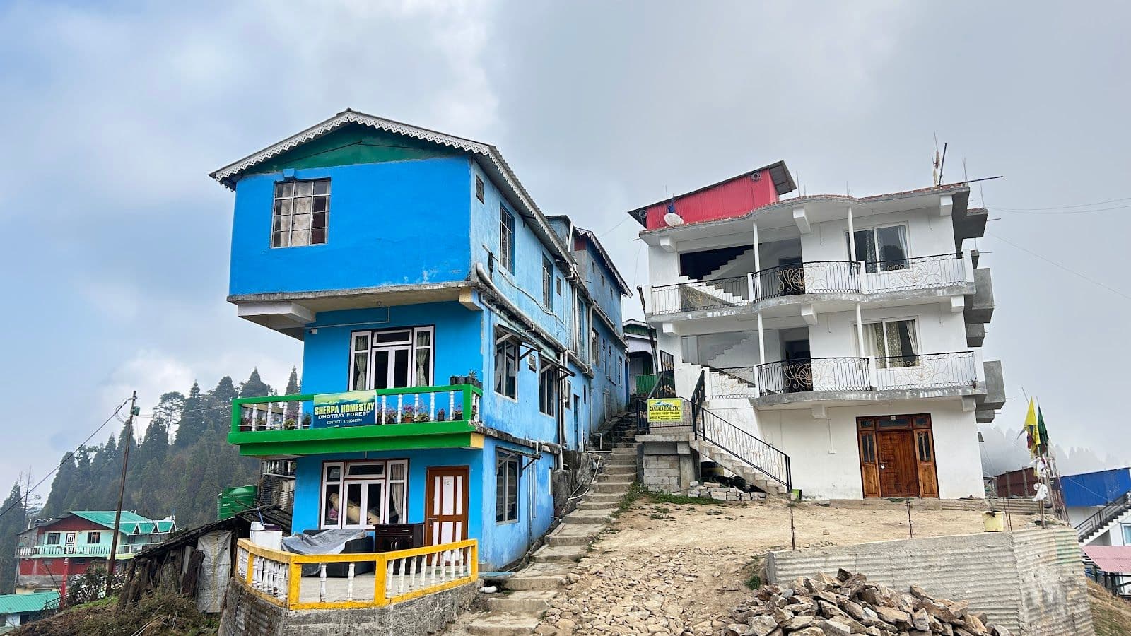 Serene Mountain Retreat with Stunning Views in Pulbazar 1