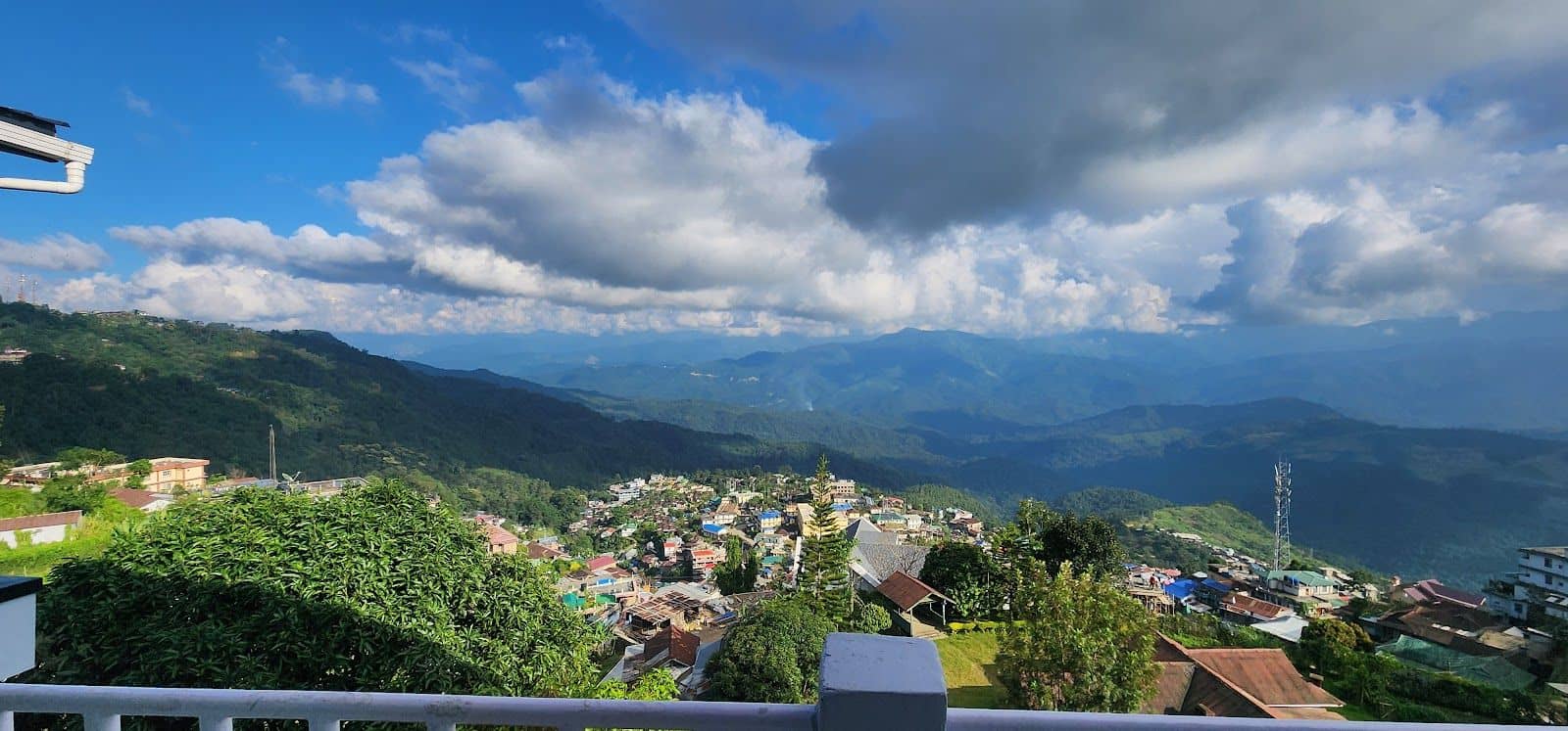 Spacious Homestay w/ Balcony Views, Nagaland - Nagaland Mokokchung photo 5
