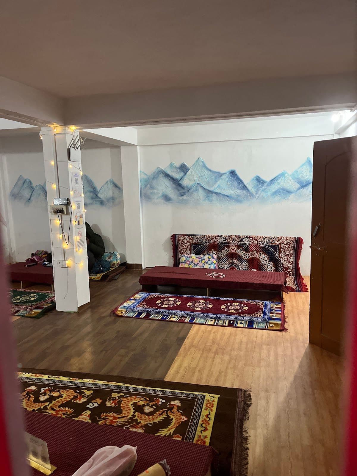 Memorable Backpacker Stay: Friendly Hosts, Clean in Tawang 8