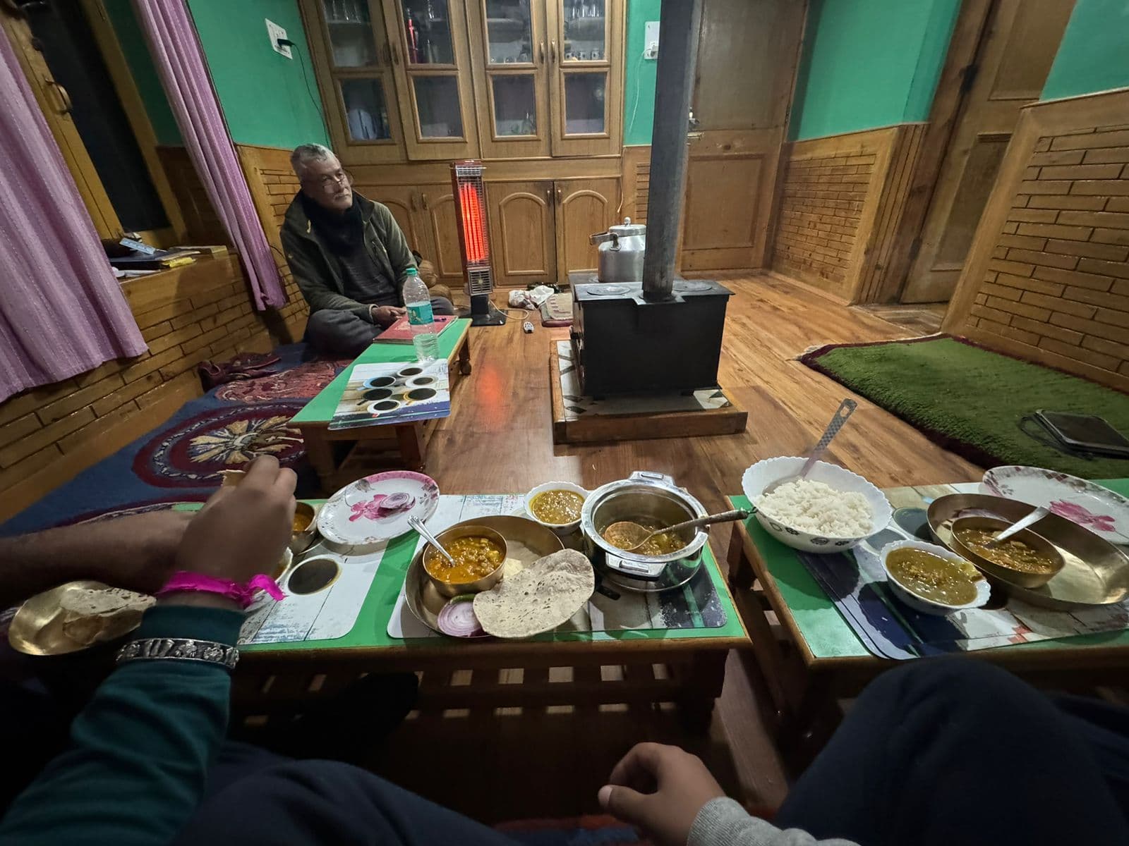 Mountain Homestay w/ Home Meals & Views, HP in Koksar, HP 8