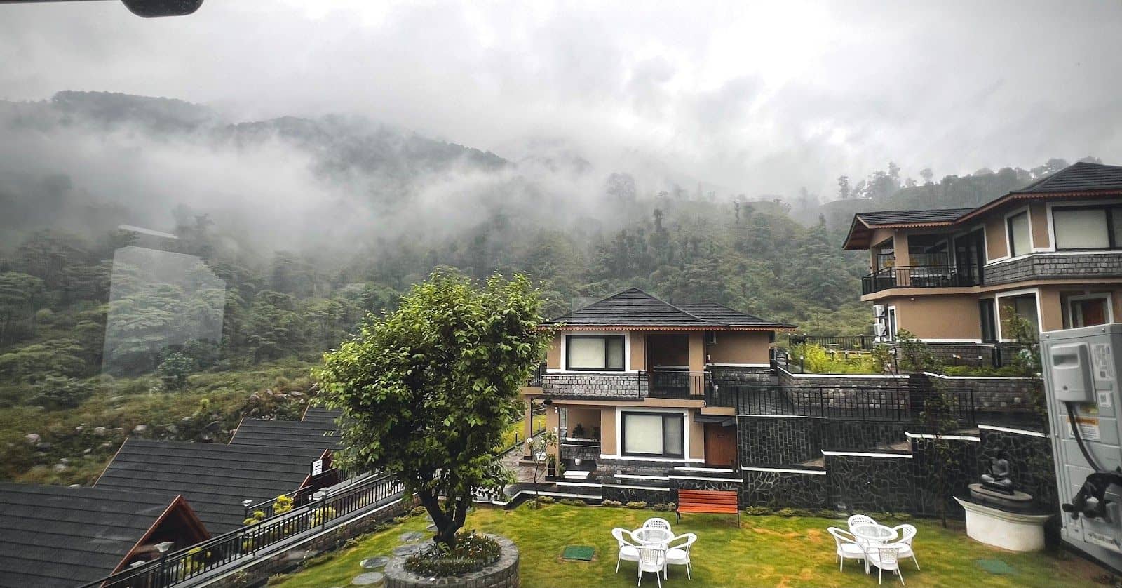 Hillview Homestay w/ River & Treks, HP - Palampur, HP