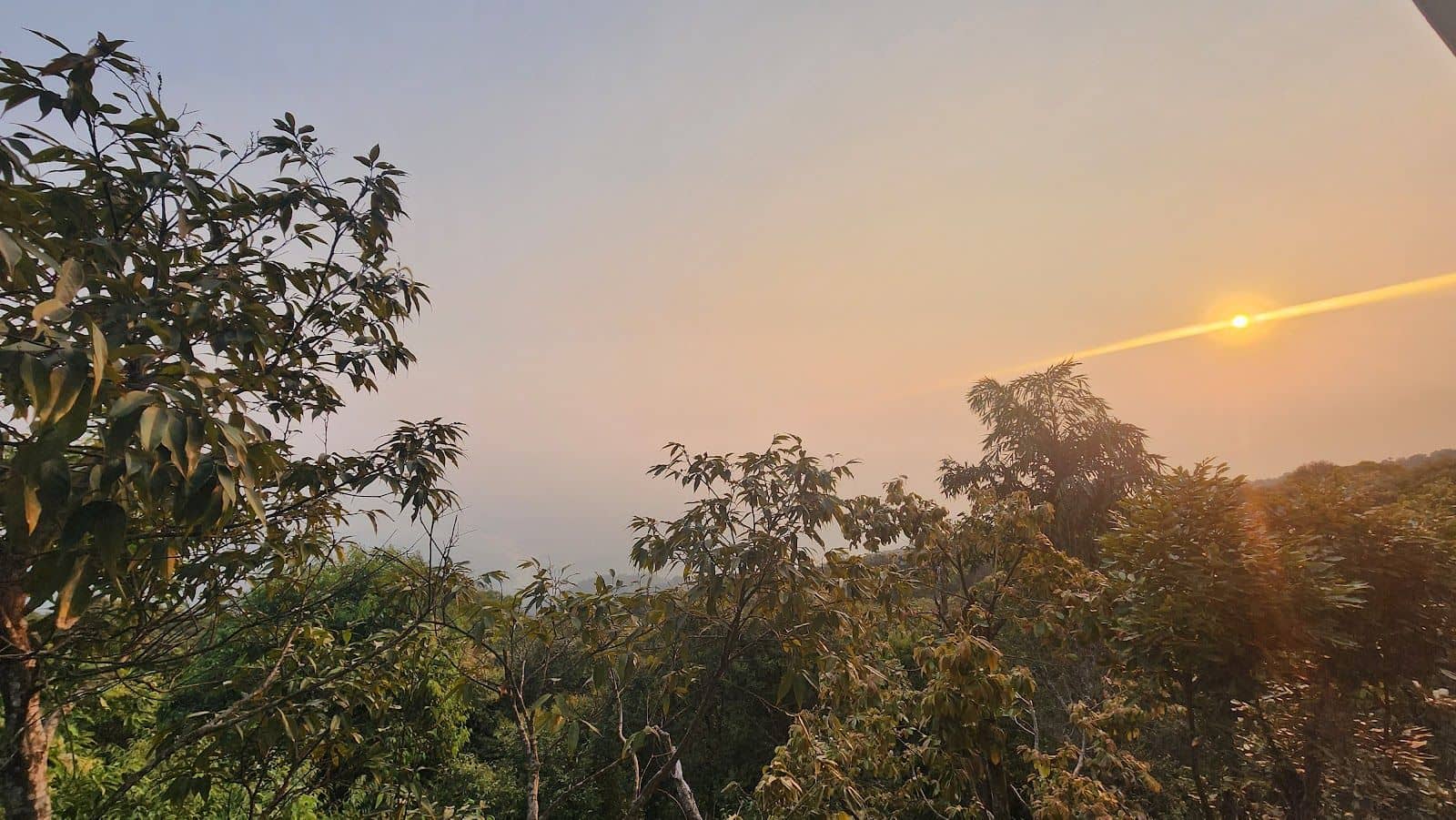 Scenic Balcony Views, Cozy Rooms – Meghalaya - Mawsynram photo 5