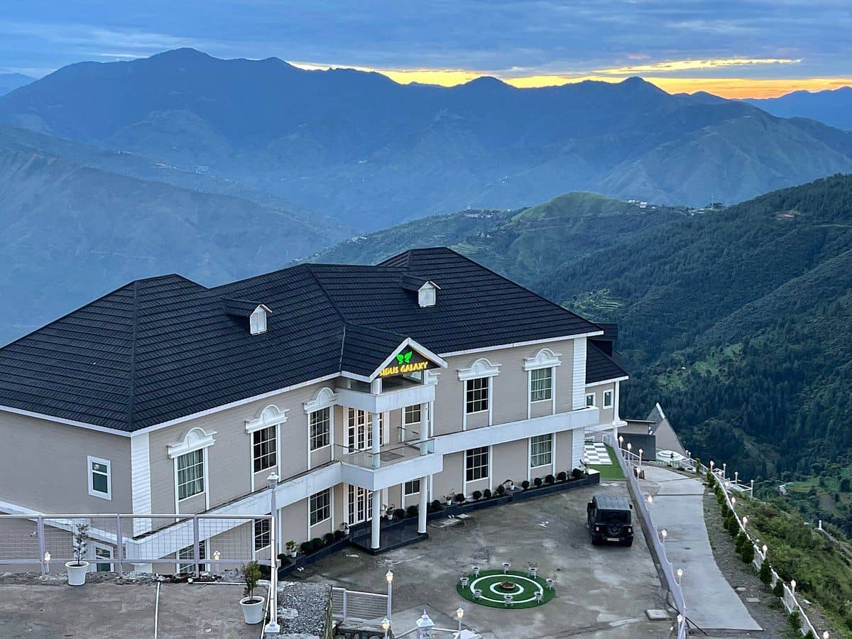 Himalayan Villa w/ Snow Peak Views & Spa, UK - Chakrata, Uttarakhand