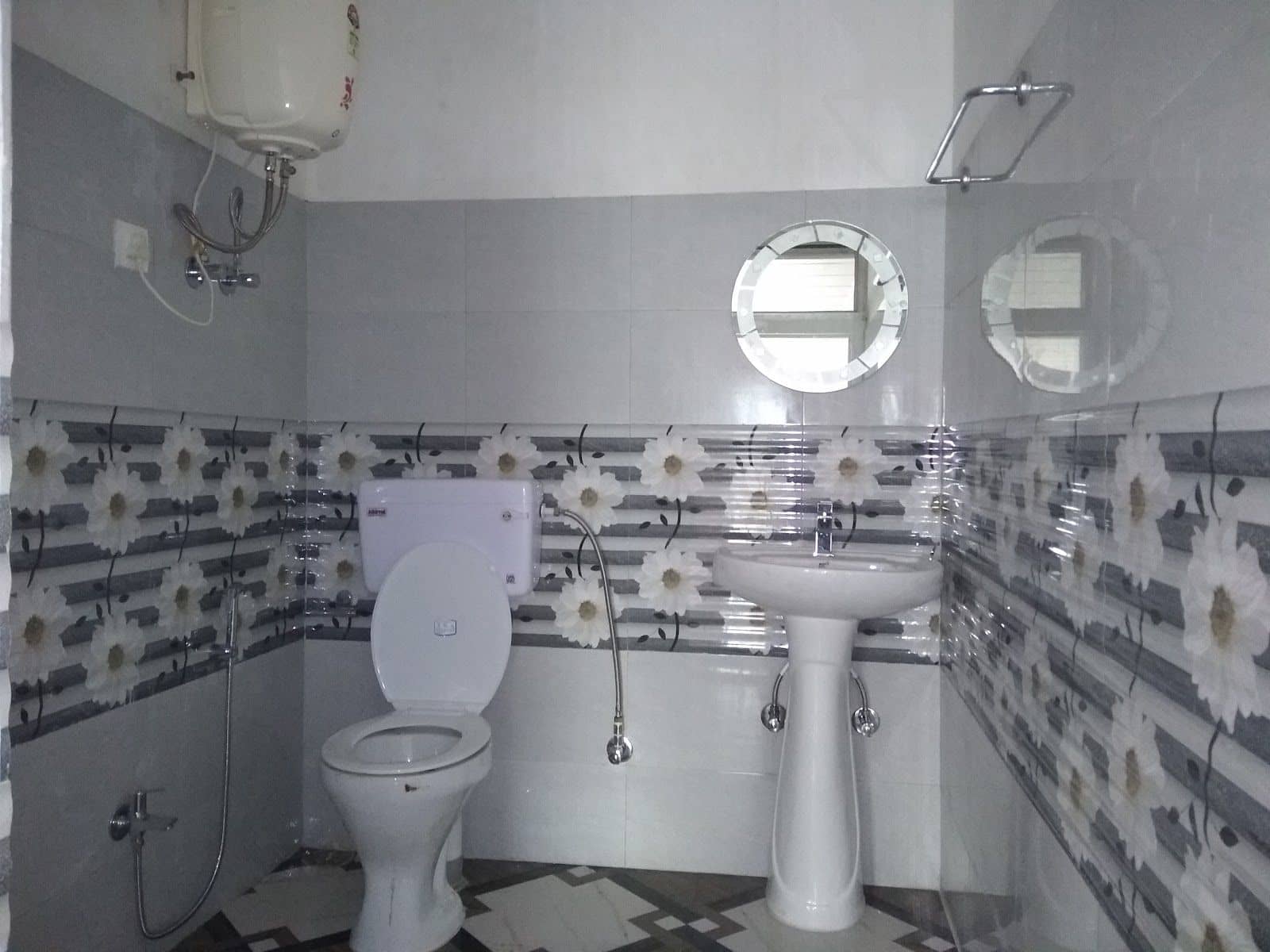 Scenic Mtn Homestay w/ Local Food & Bonfire, Sikkim - Sikkim, Zuluk photo 4