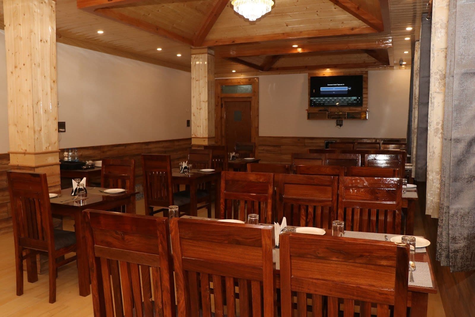 Family Cottage w/ Home Meals & Views, Uttarakhand in Joshimath, Uttarakhand 5