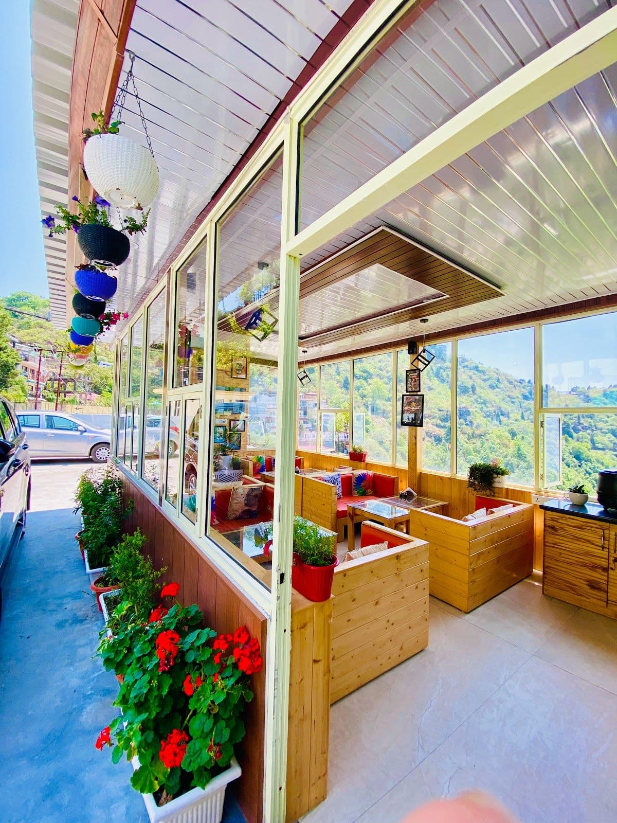 Uphill Homestay w/ Valley Views & Meals, UK in Uttarakhand Mussoorie 1