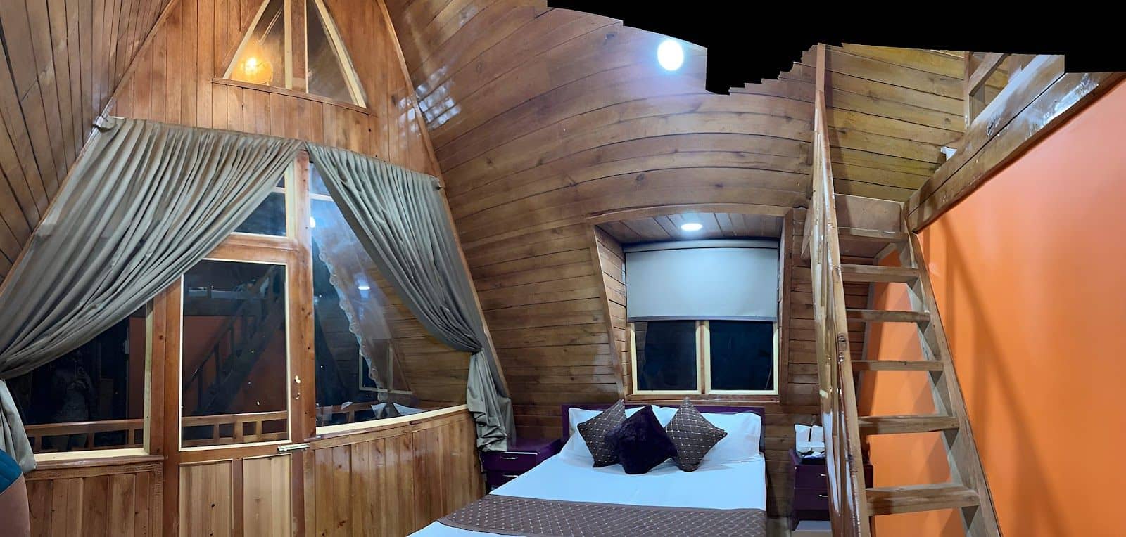 Kanchenjunga View Cottages w/ Balcony, Sikkim - Barnyak, Sikkim photo 3