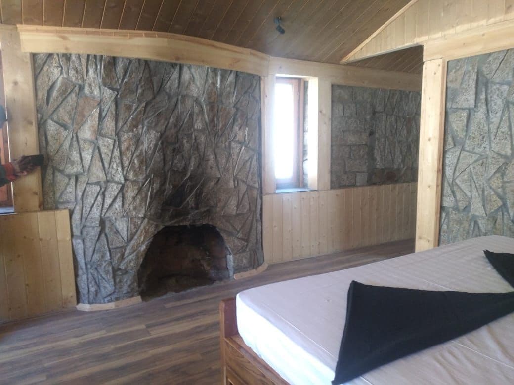 Hilltop Cottages w/ River & Peaks, HP in India 8