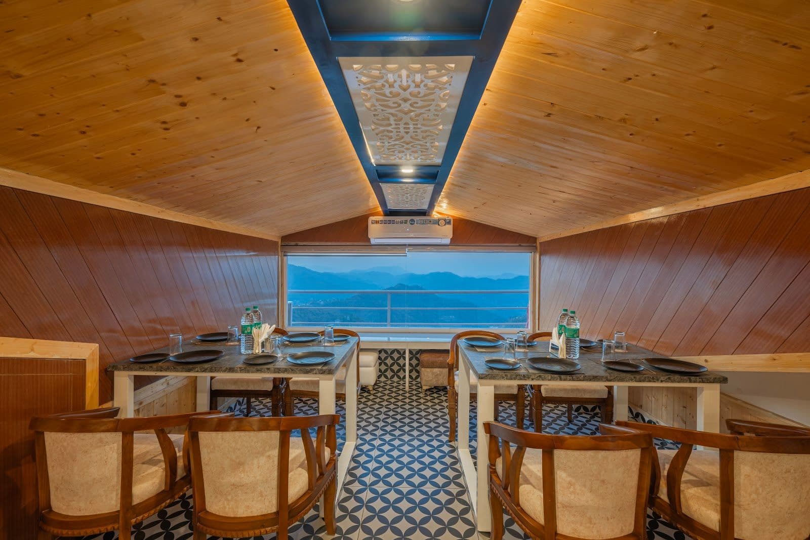 Executive Homestay w/ Valley Views & Meals, HP in Himachal Pradesh 8