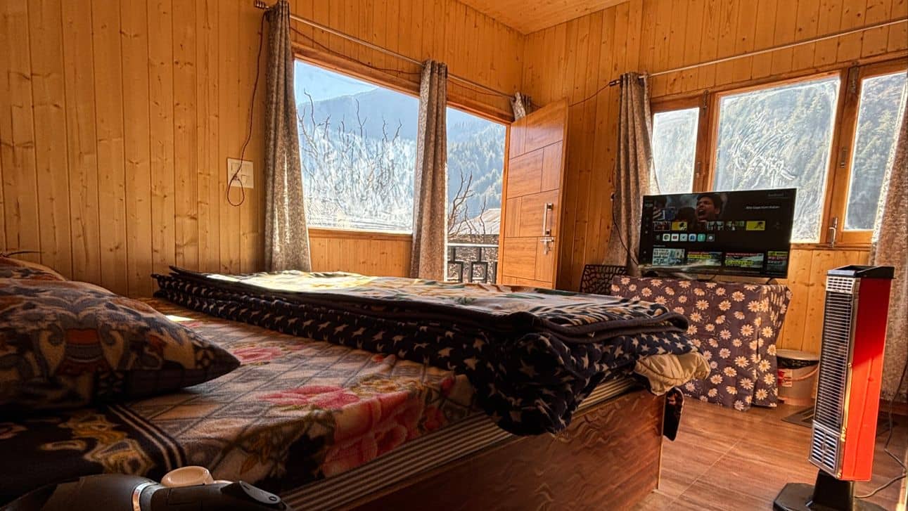 Homestay w/ Home Meals & Valley Views, UK - Harsil, Uttarakhand photo 3