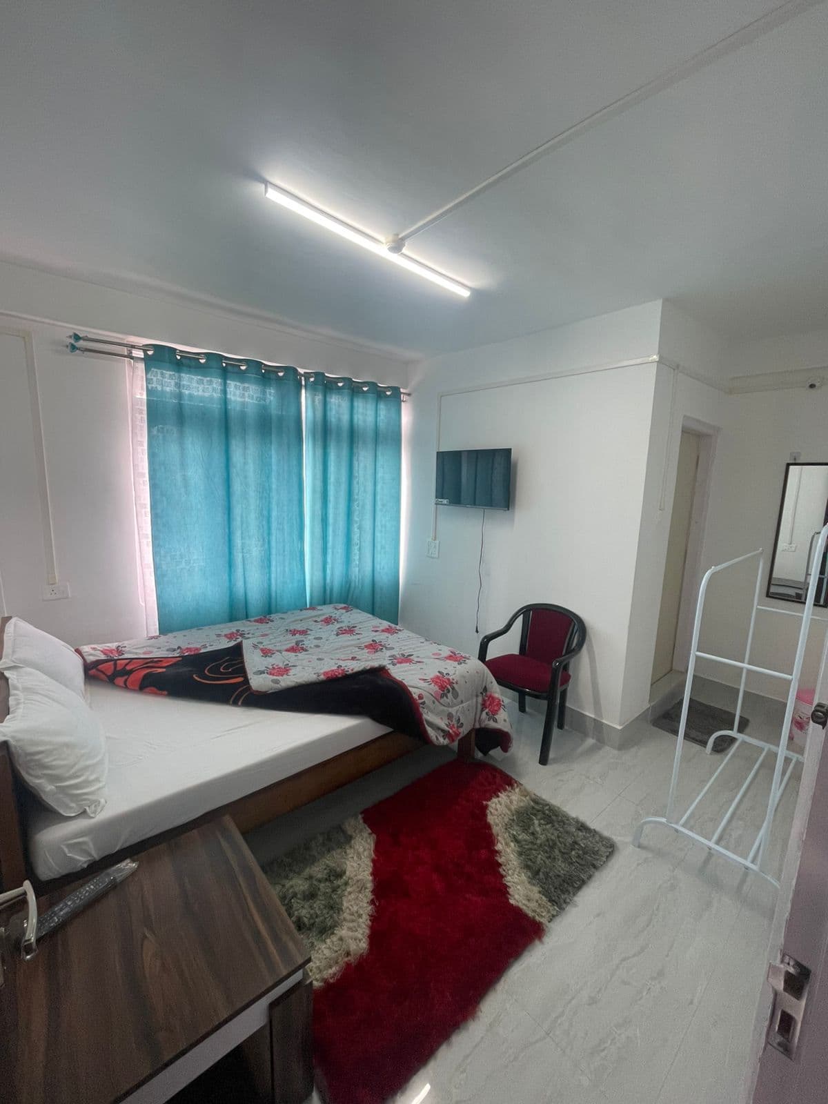 Welcoming 5-Star Homestay: Homely Comforts in Tawang 8