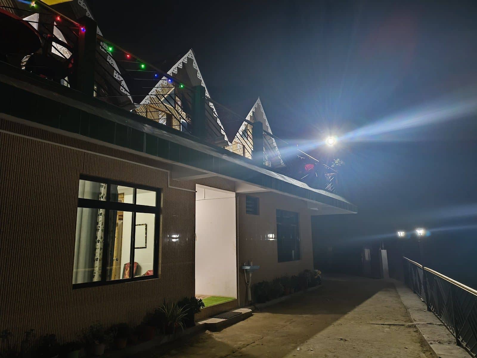 Beautiful Cabins in tea estate w/ yum meals - Mim Tea Garden, Bengal photo 5