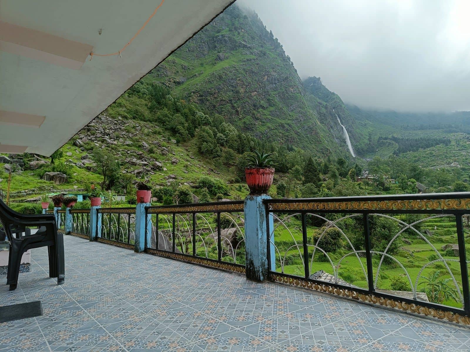 Homestay w/ Home Meals & Birthi Falls, Uttarakhand - Birthi, Uttarakhand