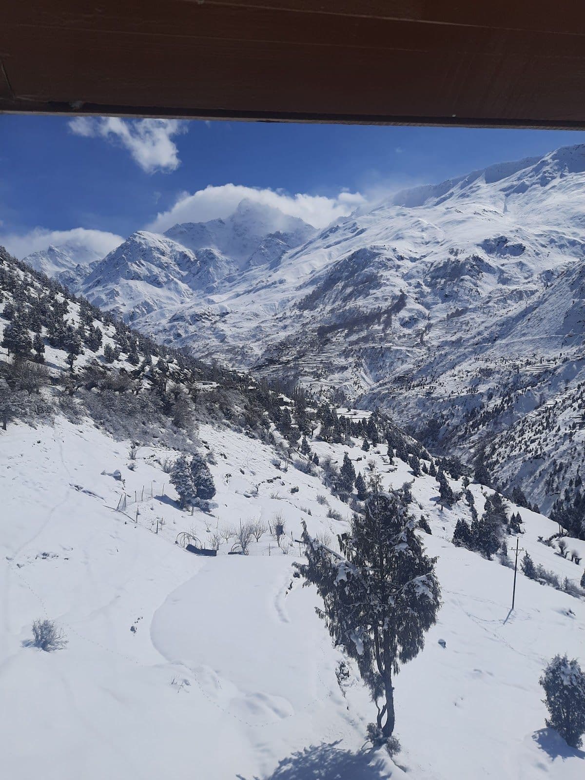 Highway Homestay w/ Home Meals & Views, HP in Yurnath, HP 8