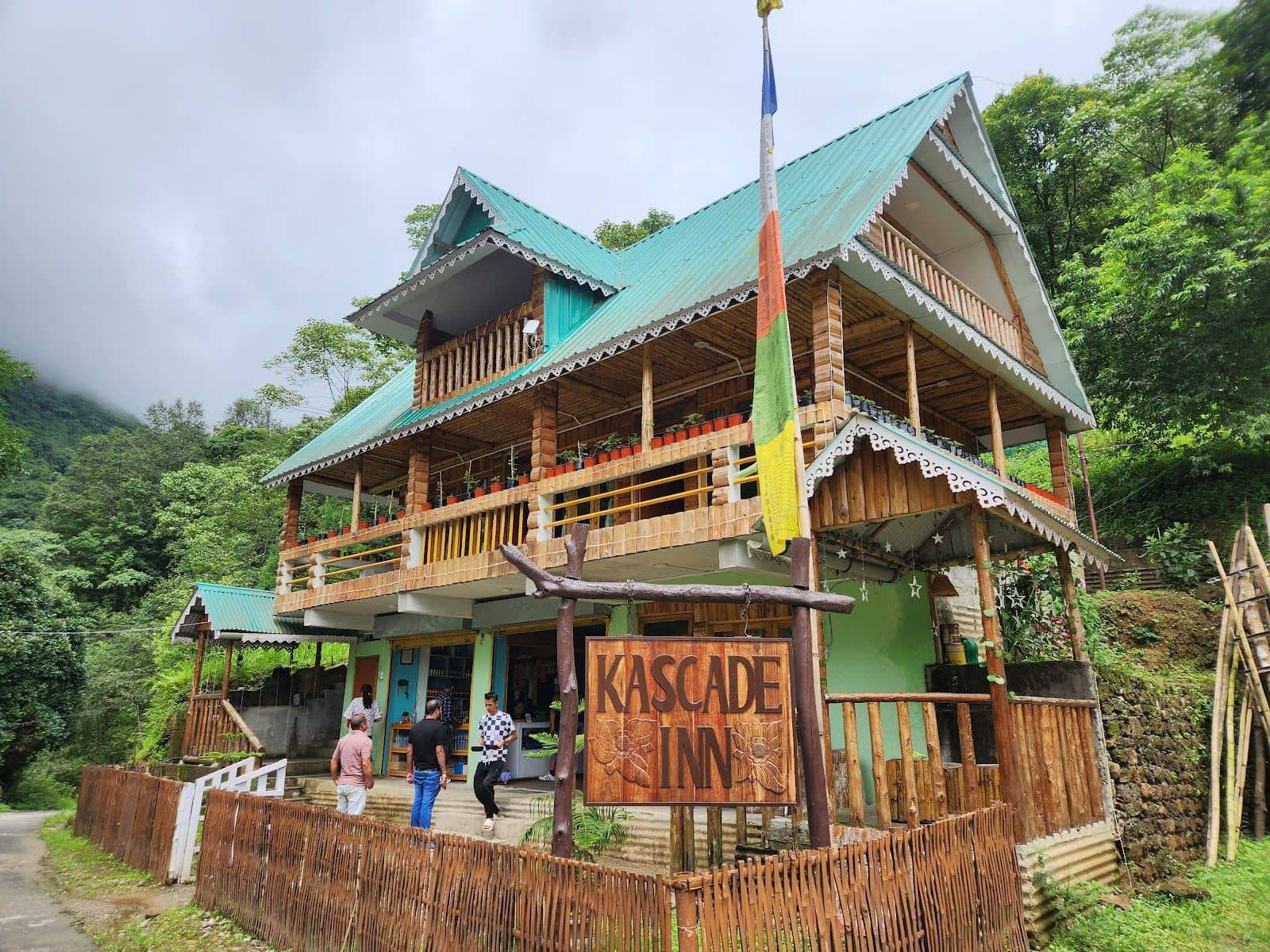 4BR Chalet in the woods near Darjeeling Waterfall - Sonada photo 4