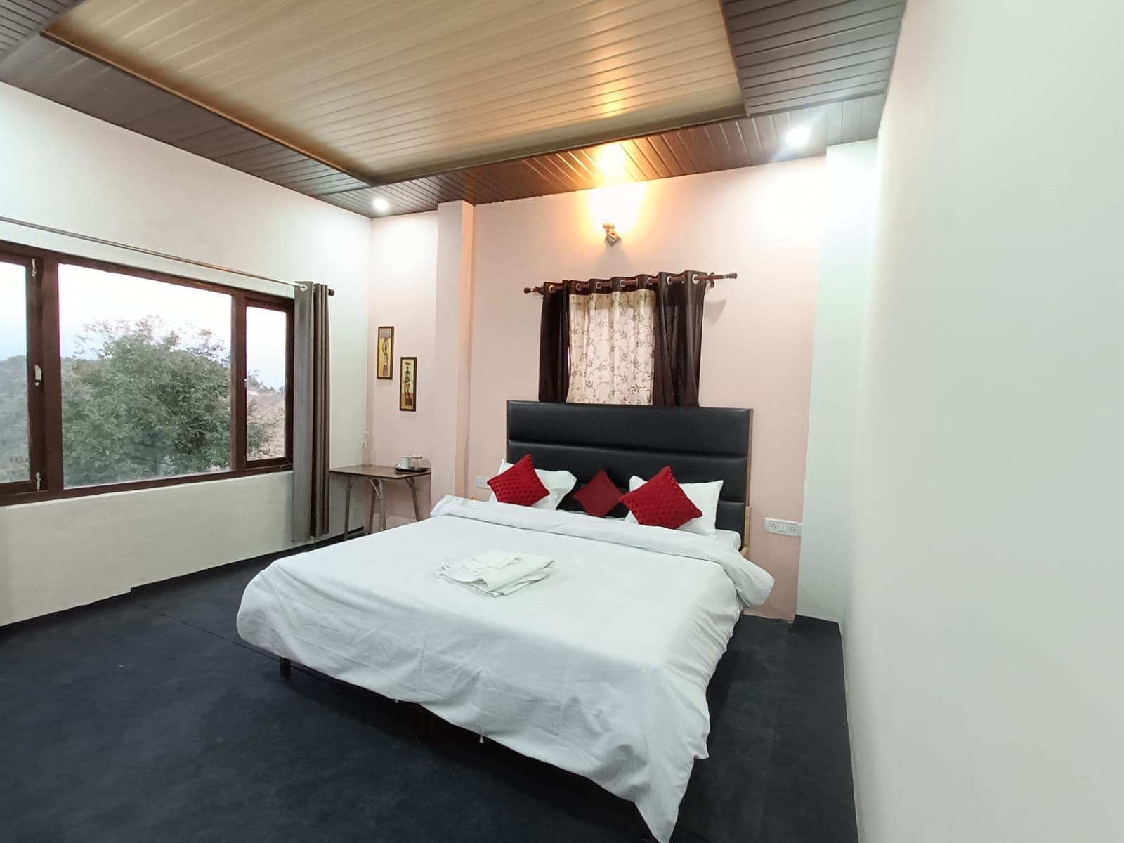 Homely Homestay w/ 42 Peaks View, Uttarakhand in Uttarakhand 2