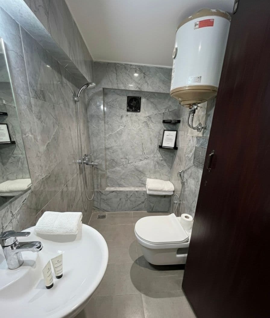 Garden Homestay w/Sunrise Terrace & Kumaoni Meals in Mukteshwar, Uttarakhand 2