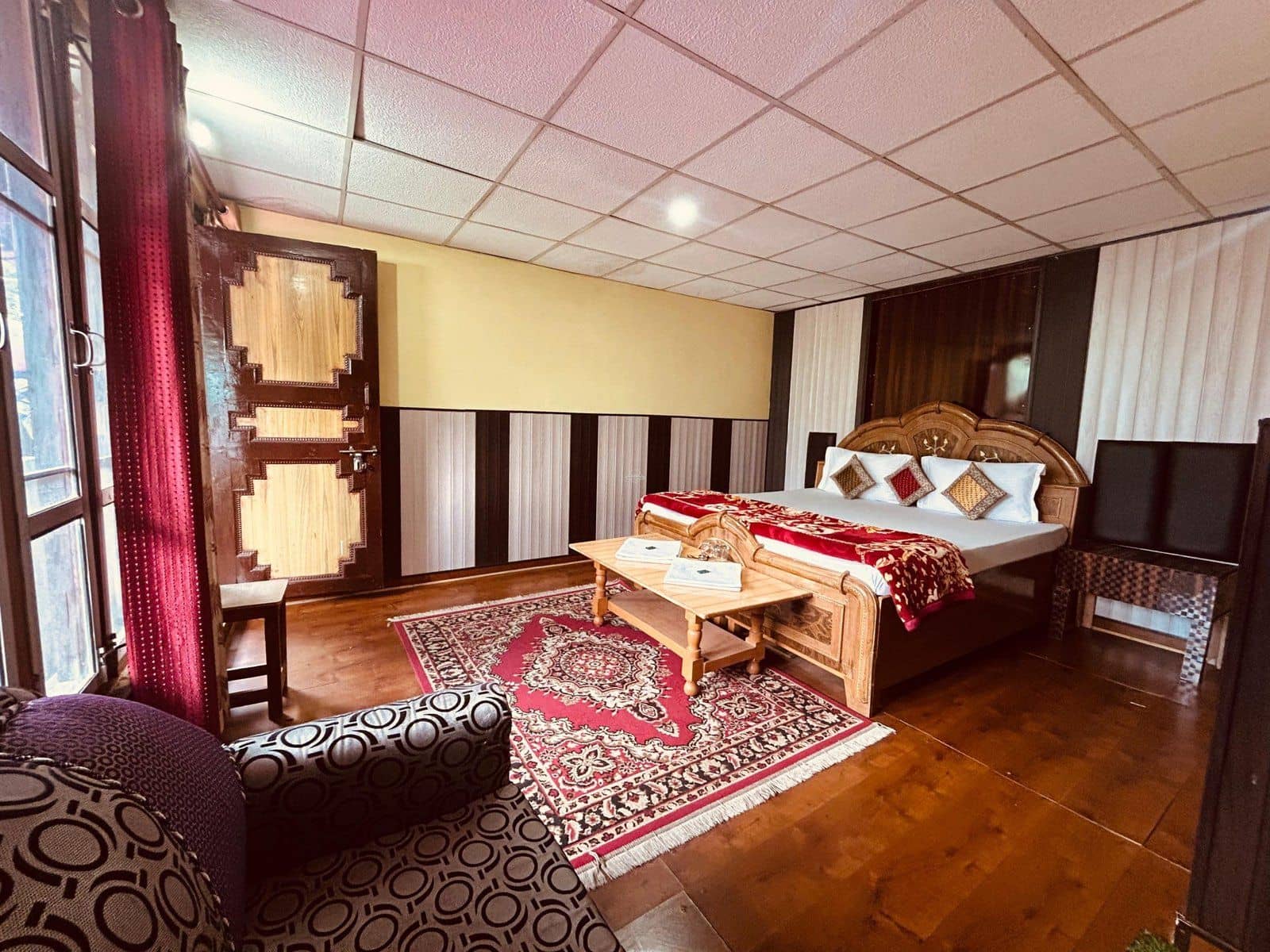 Mountain Homestay w/ Home Meals & Views - Chopta, Uttarakhand photo 3