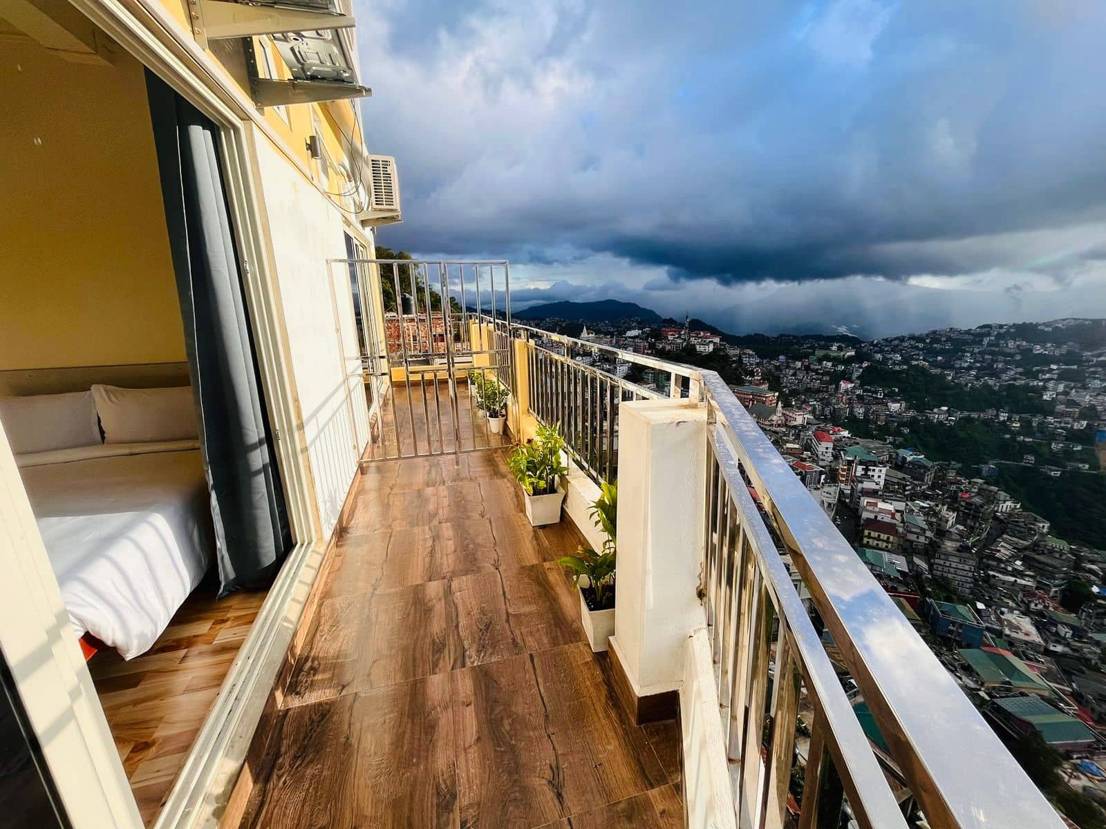 Aizawl Guest House - Vantawng Falls