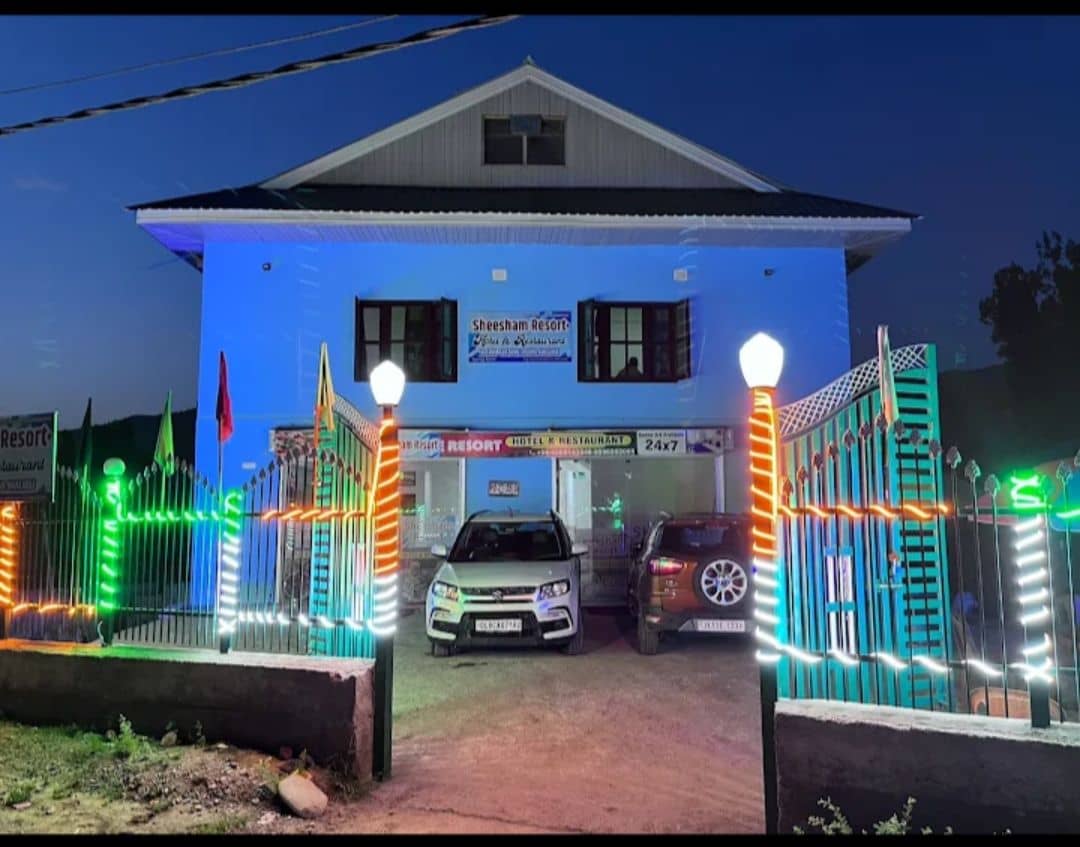 Apple Orchard Stay, Meals & Parking, J&K - Kokernag, J&K