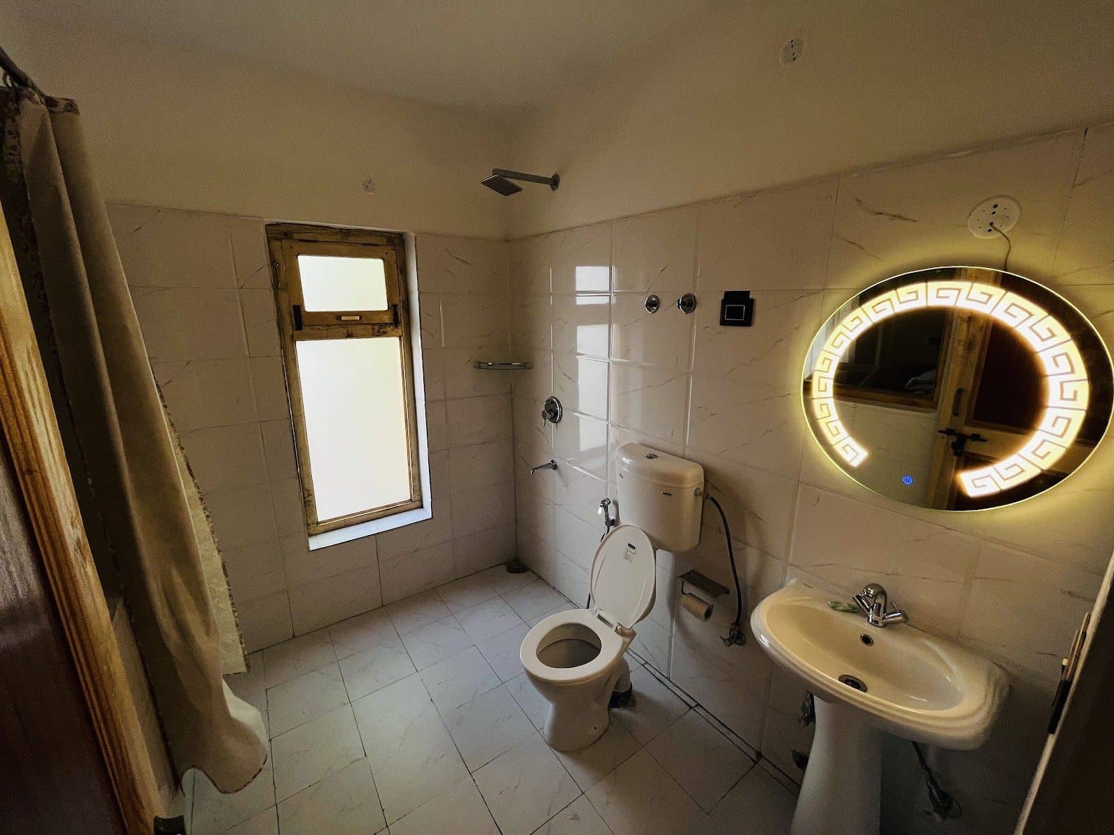 Homestay w/ Mountain Views & Hot Showers, Ladakh - Leh, Ladakh photo 4