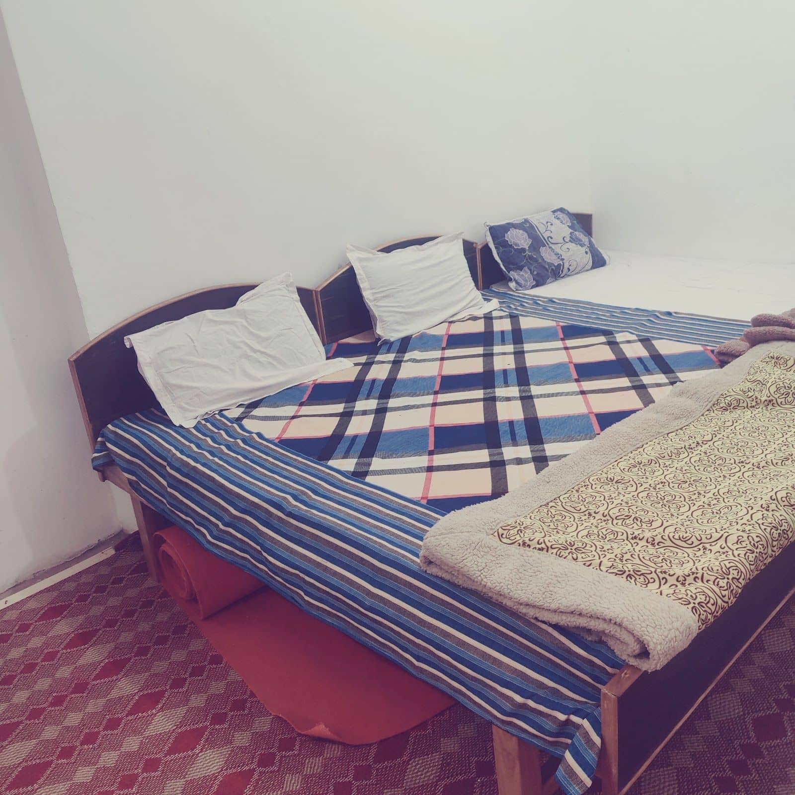 Guest House w/ Attached Bathrooms, Ladakh - Kargil, Ladakh photo 4