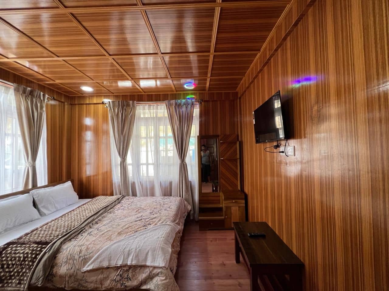 Homestay w/ Home Meals & Monastery Views - Tawang, Arunachal photo 4