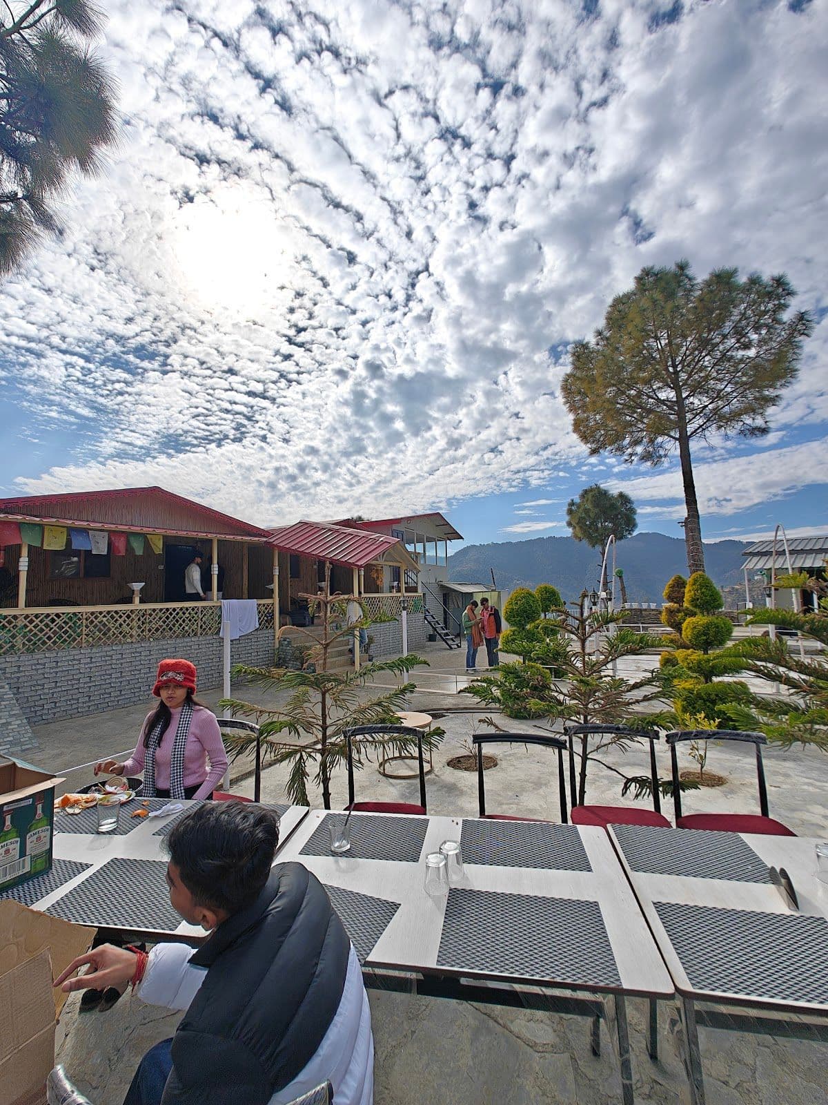 Hilltop Cottages w/ 360 Views & Trails, HP in Chail, HP 5