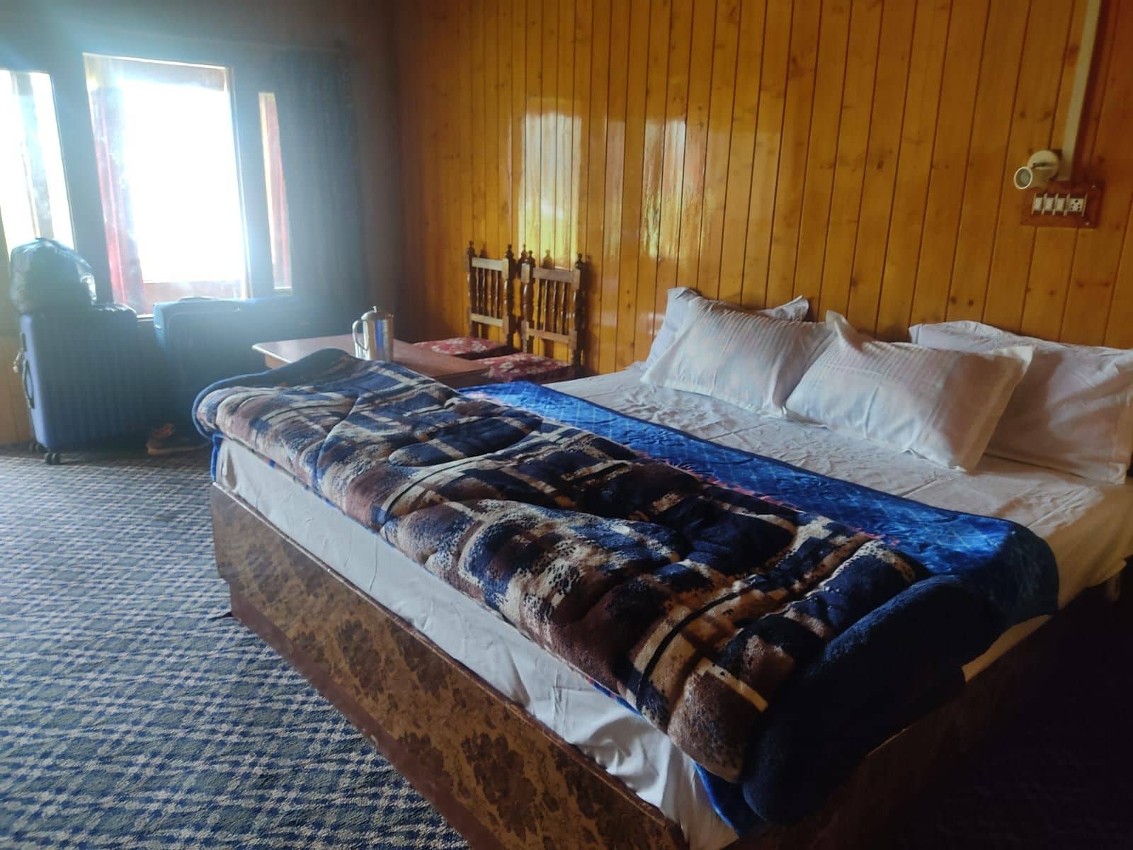 Homestay w/ Heated Beds & Ski Slopes, Jammu & Kashmir - Gulmarg, Jammu & Kashmir photo 5