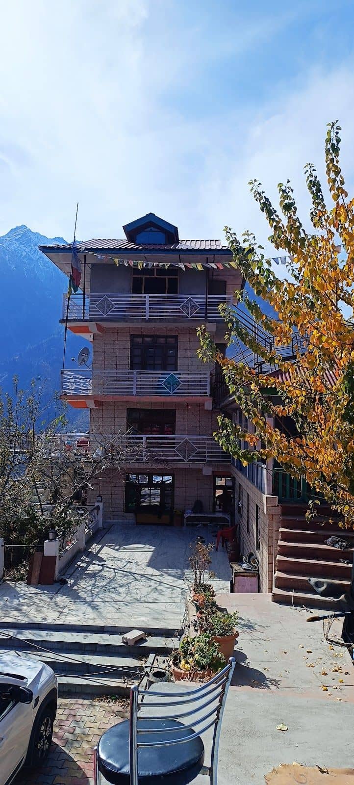 Homestay w/ Snow-capped Views & Home Meals, HP - Himachal Pradesh photo 4
