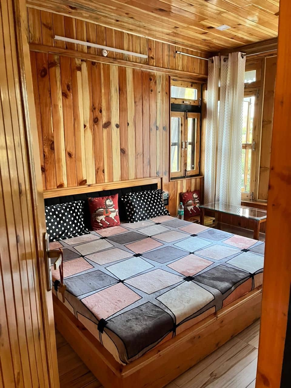 Homestay w/ Home Meals & Market Access - Chakrata, Uttarakhand photo 3