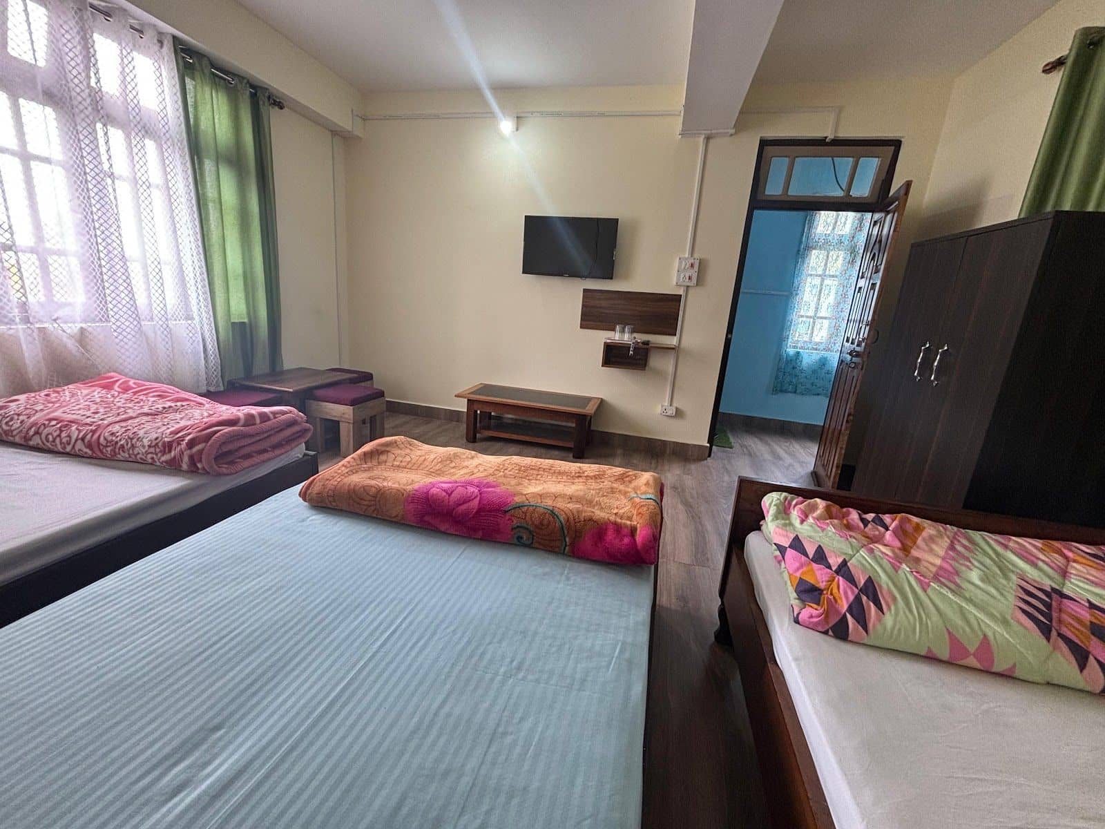 Market-Adj. Homestay w/ Delicious Food & Wifi, Sik - Ravangla photo 3