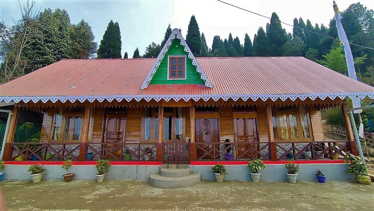 Offbeat cabin with organic delights. in Upper Tumsong 1