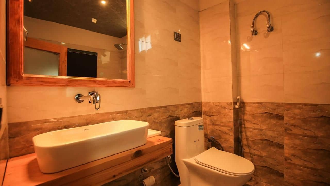 Hilltop Lodge w/ Mountain Views, HP - Jibhi, HP photo 4