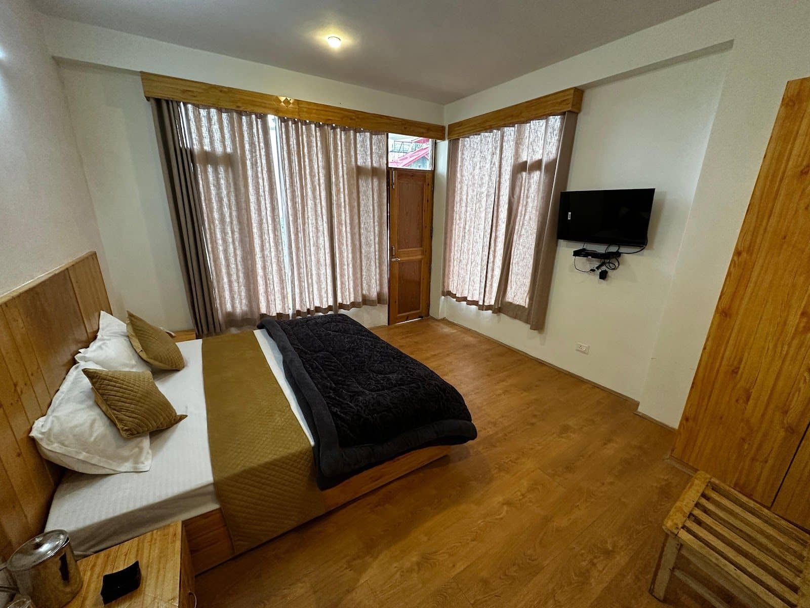 Homestay w/ Snow Mountain Views & Orchards, HP - Manali, HP photo 3