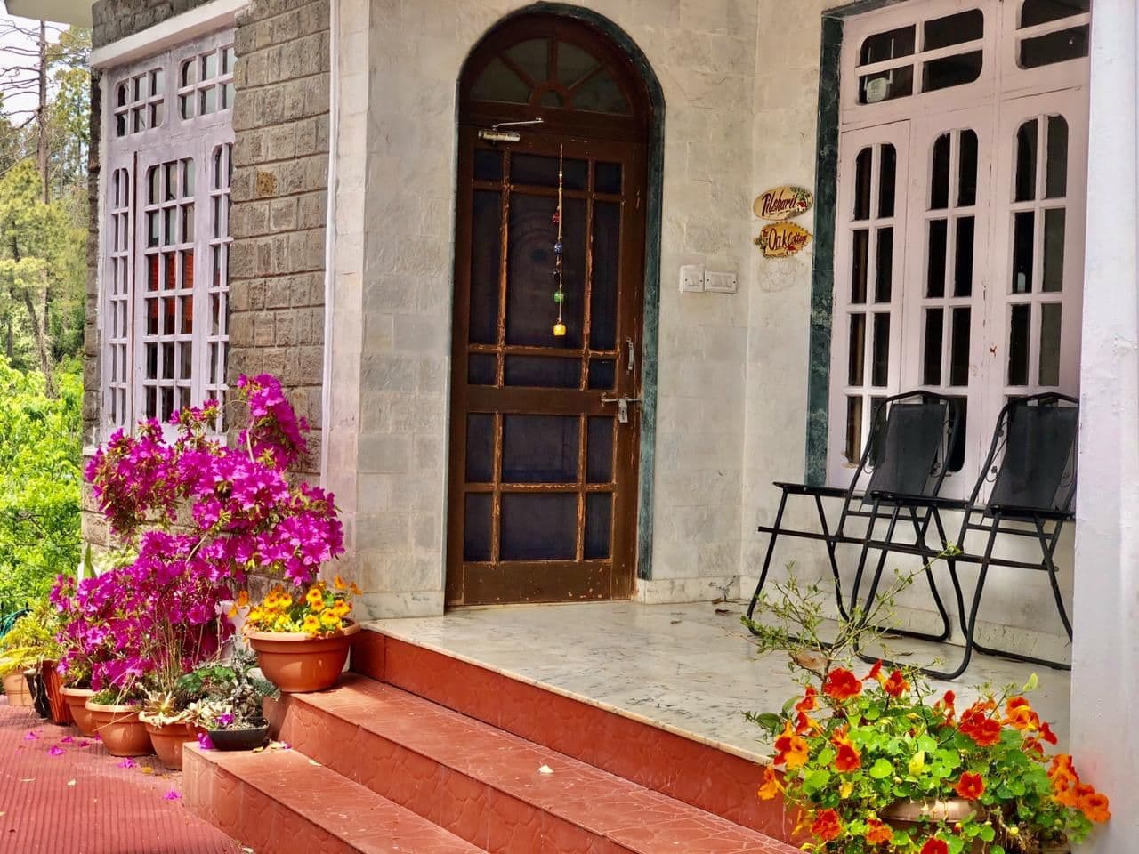 Homestay w/ Home Meals & Cafe, HP in Banikhet, HP 1