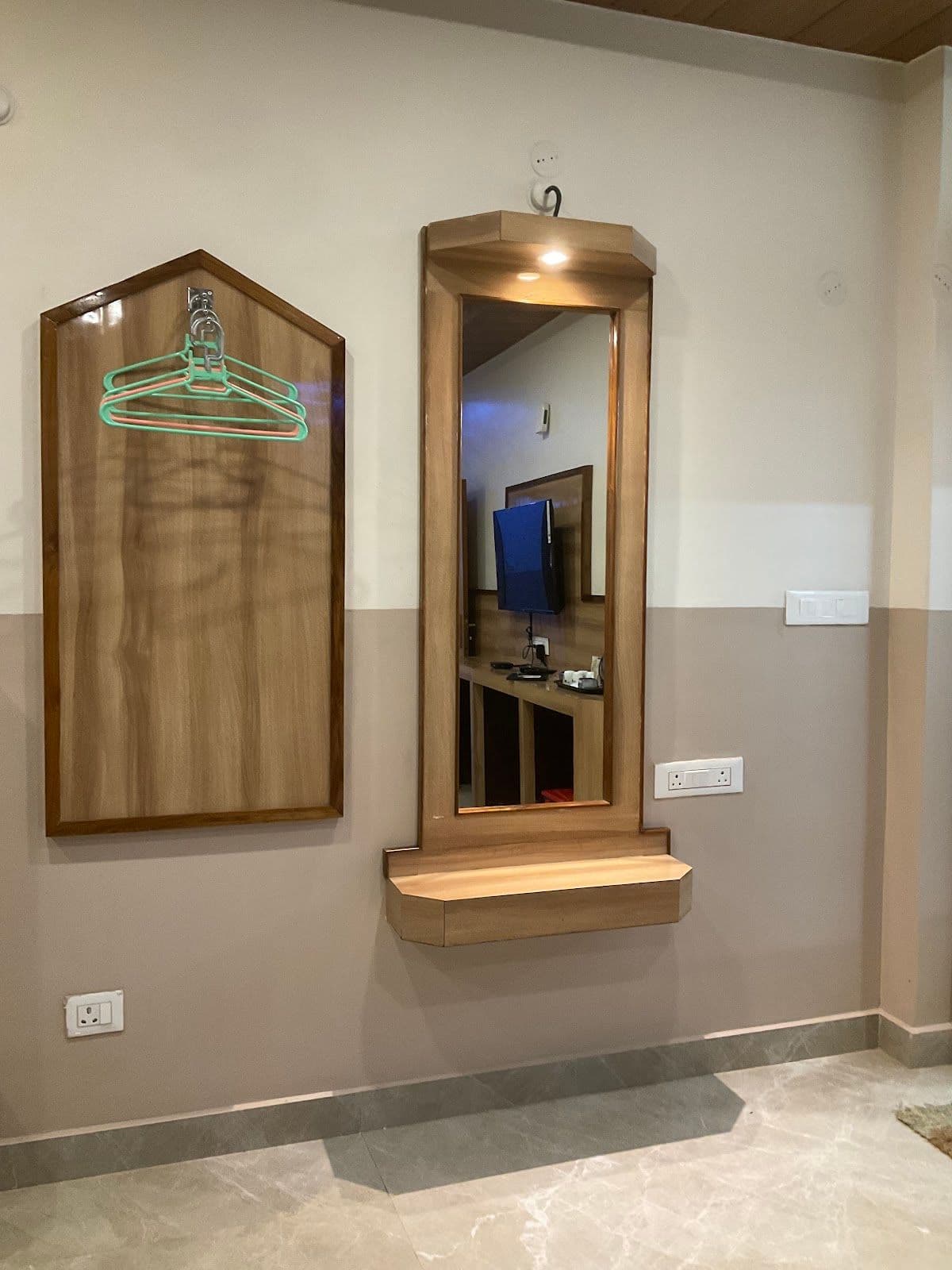 Top-Reviewed Comfort: Spotlessly Clean in lad rymbai 8