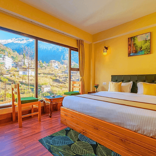 Veg Hotel w/Mtn Views & Staff Service, Sikkim in Lachung, Sikkim 1