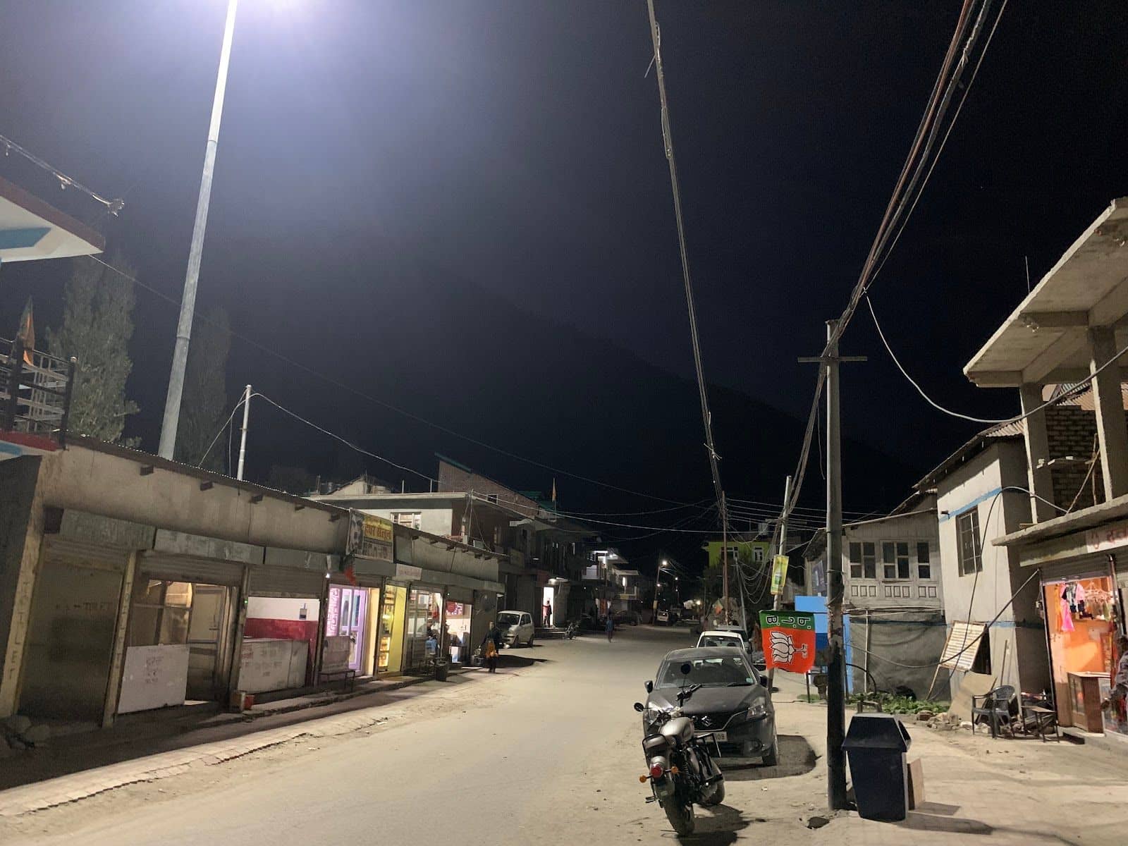 Clean Rooms Homestay w/ Owner Guitar, HP - Udaipur, HP